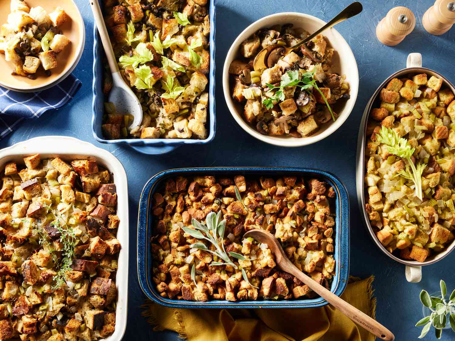 5 of the best stuffing recipes on a Thanksgiving table. 